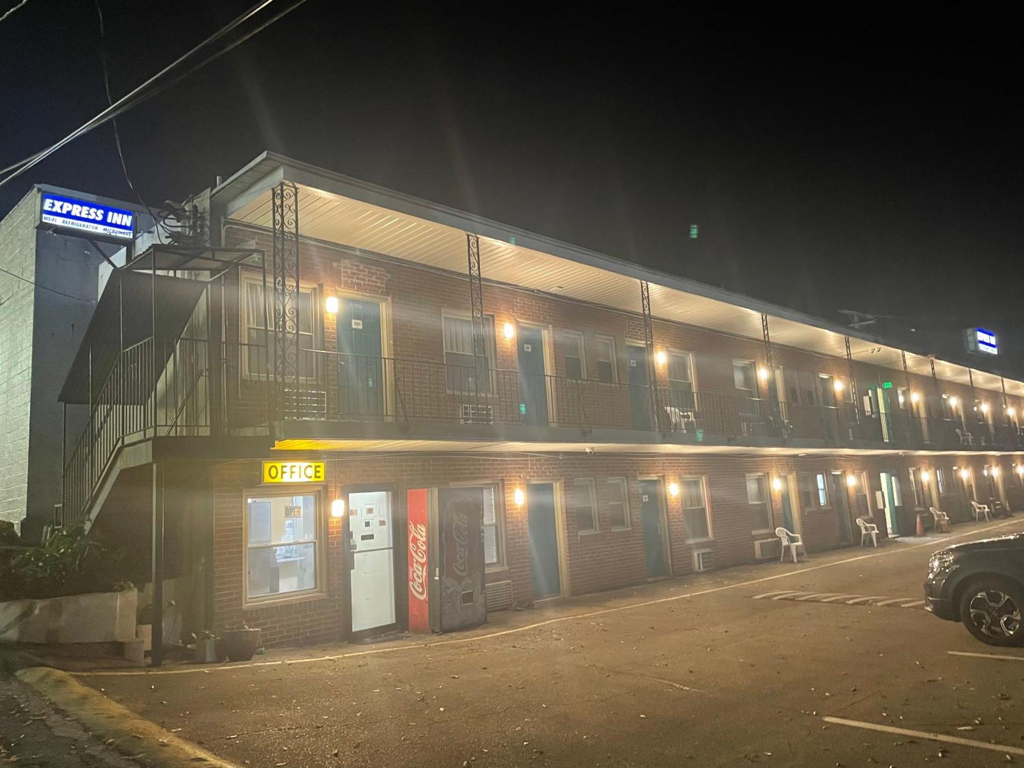Express Inn Towson Exteriör bild
